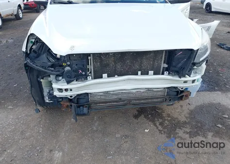 2016 Volvo Xc60 T6 Drive-E из США, поврежденный, VIN YV449MRK8G2898927